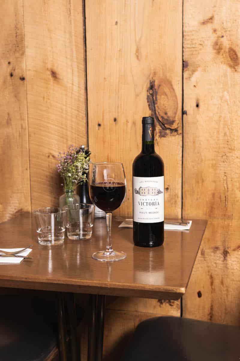 vin rouge restaurant L'Hypothèse Paris6